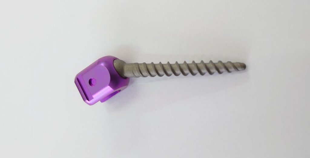 vis polyaxiale pediculaire de vertebre thoraco-lombaire